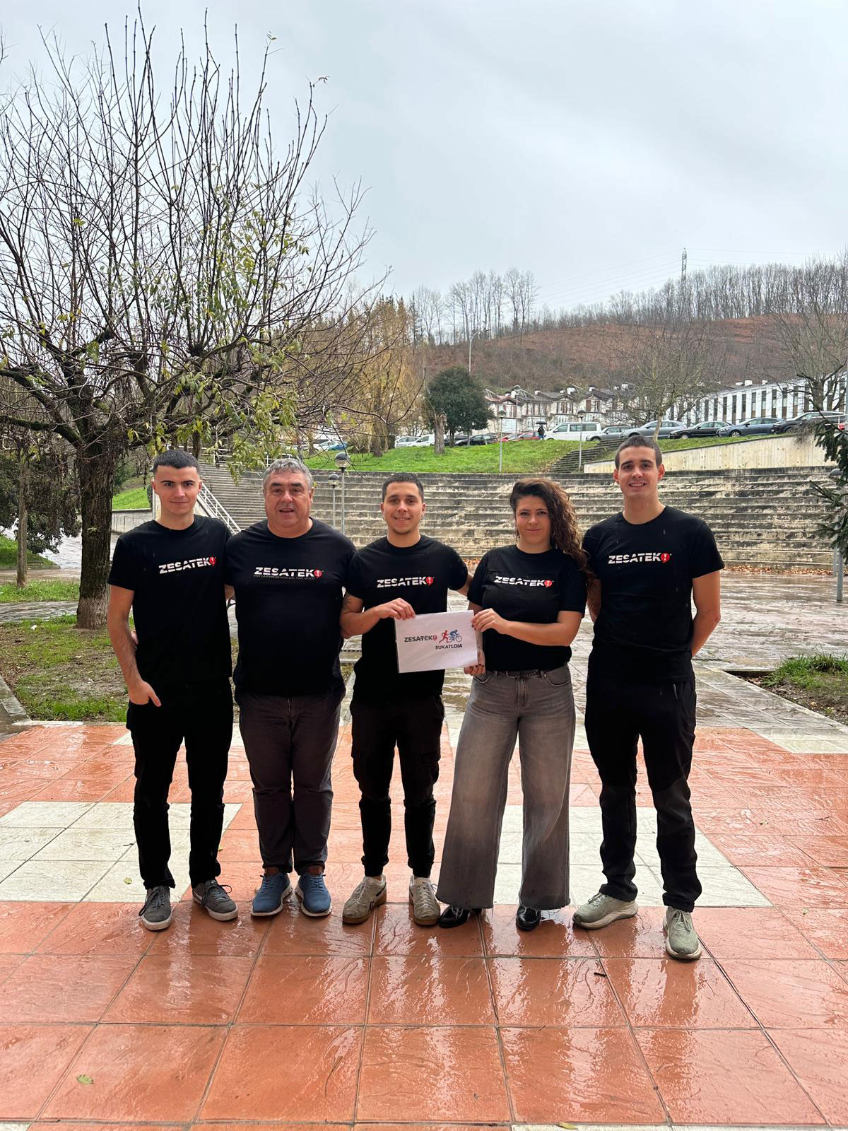 ZESATEK colabora con Sukatloia 2026
